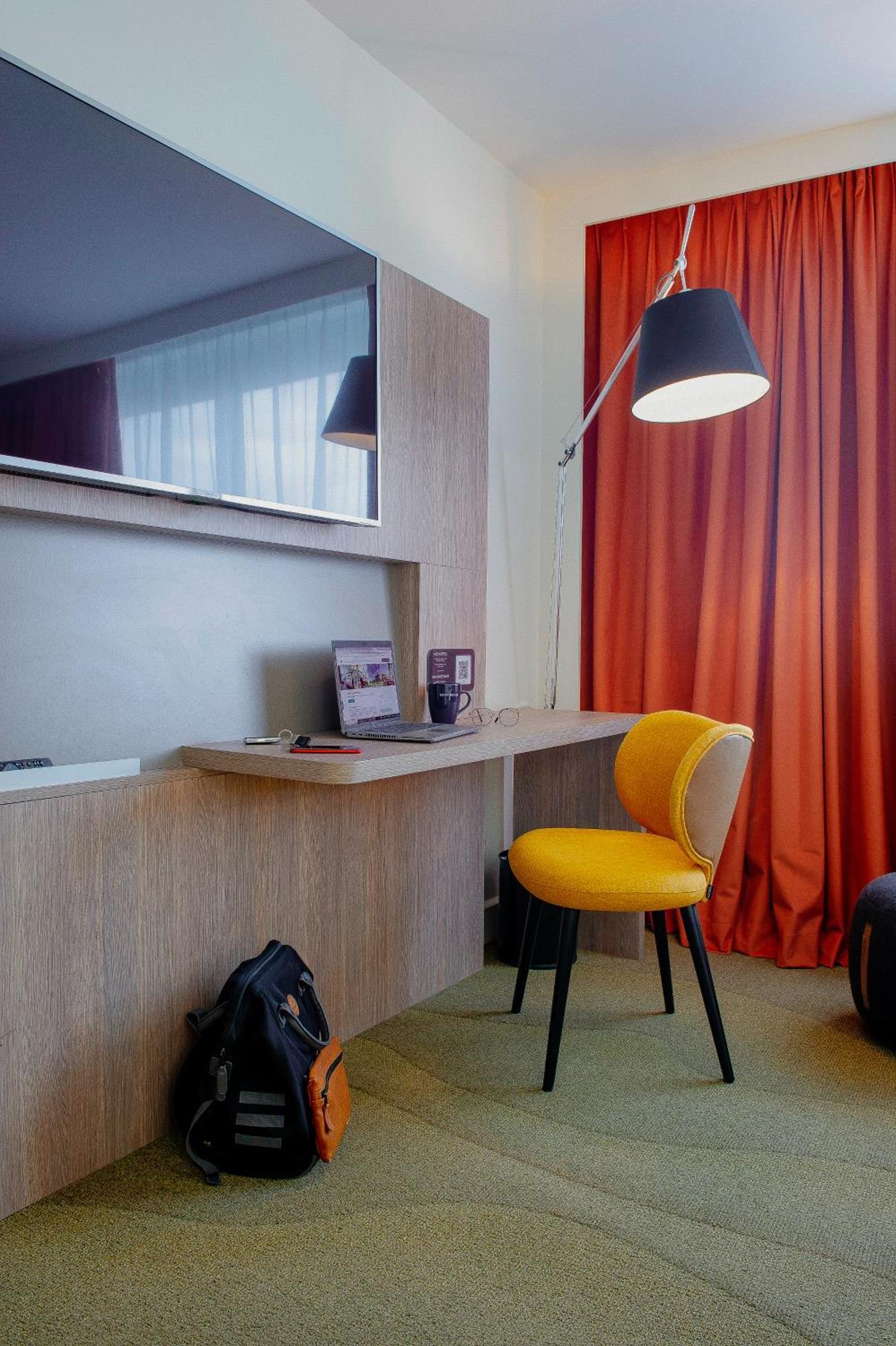 Novotel Confluence Hotel