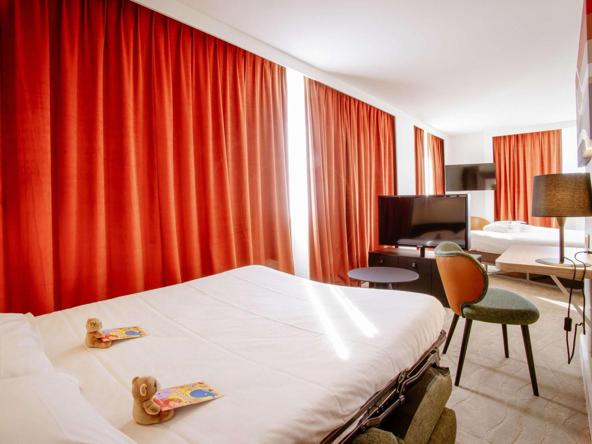 Novotel Confluence 4*