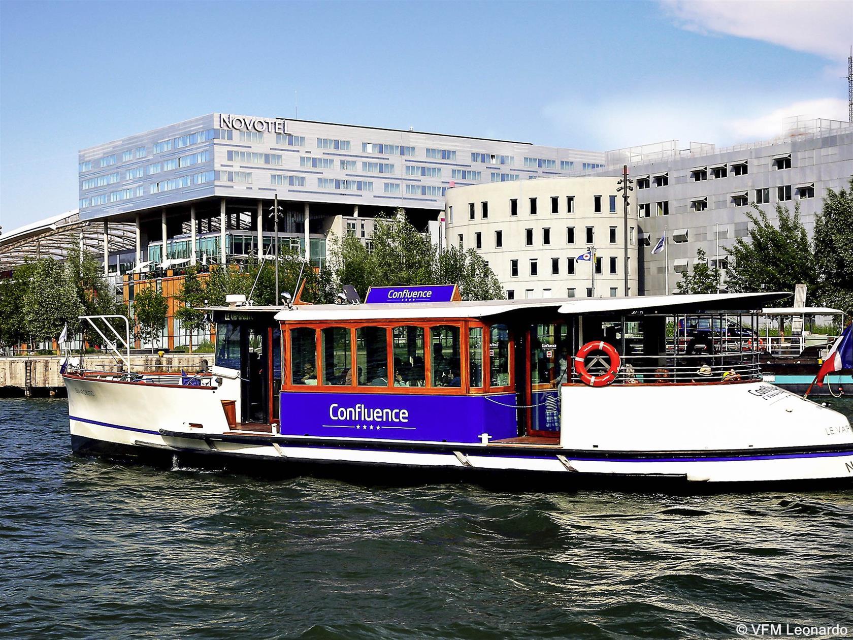 Hotel Novotel Centre-confluence Bord De Saone