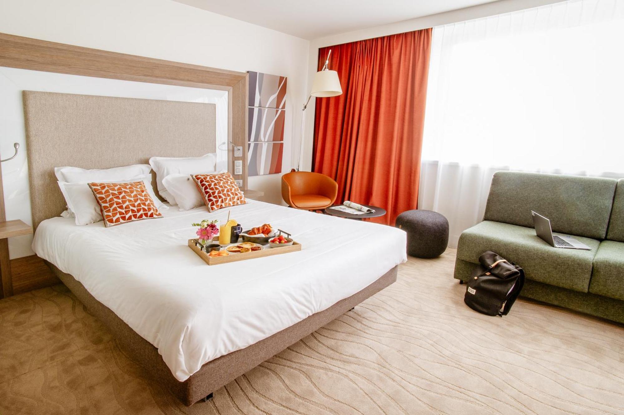 Novotel Centre-confluence Bord De Saone