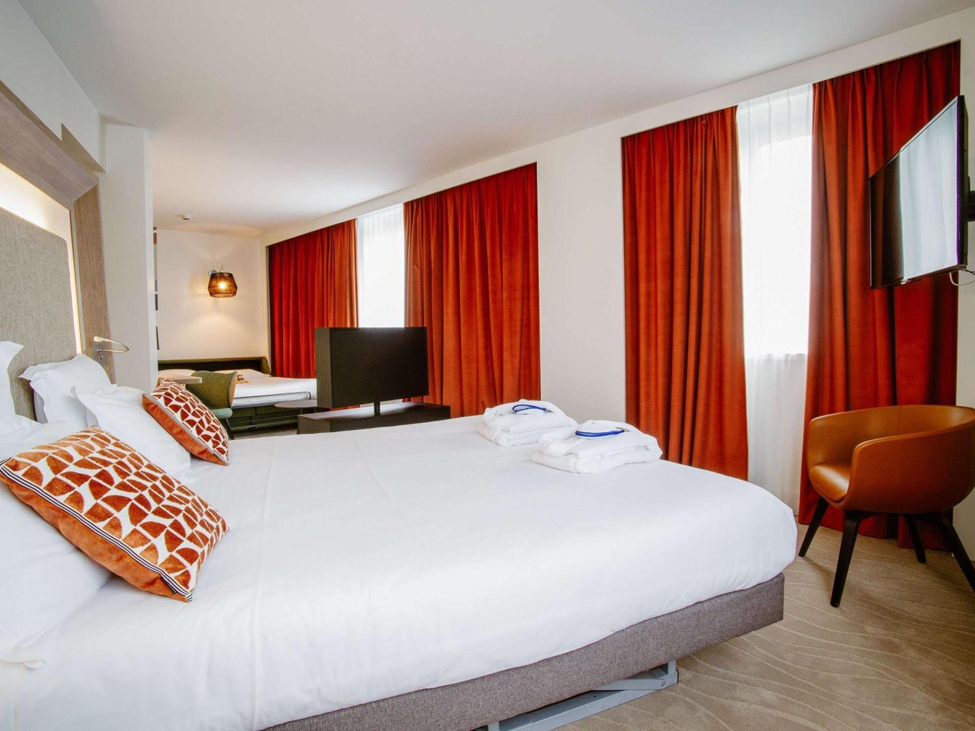 Novotel Centre-confluence Bord De Saone