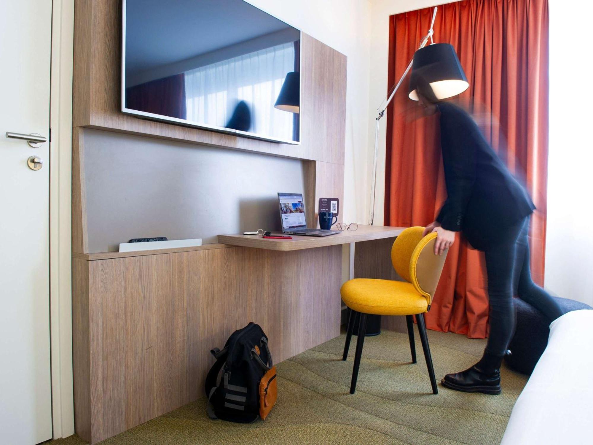 Novotel Centre-confluence Bord De Saone Hotel Lyon