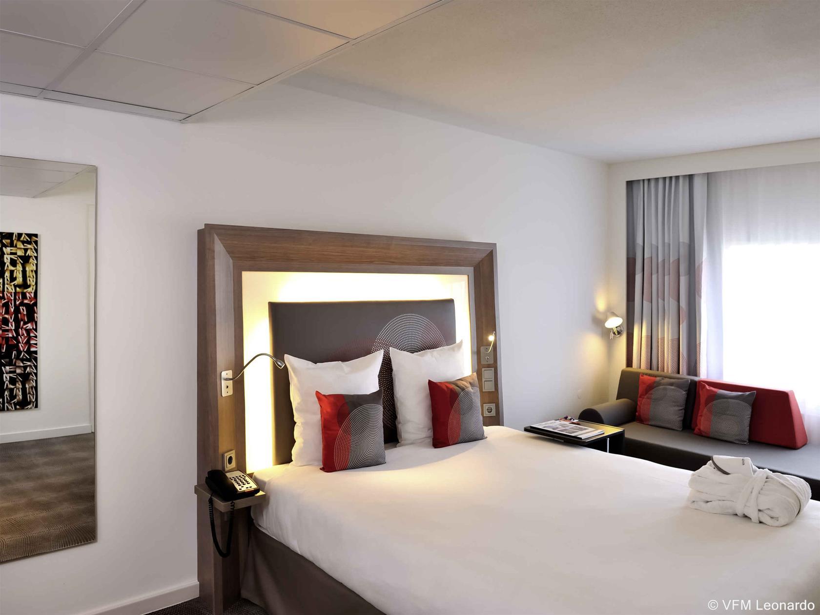 Novotel Centre-confluence Bord De Saone Hotel 4酒店*